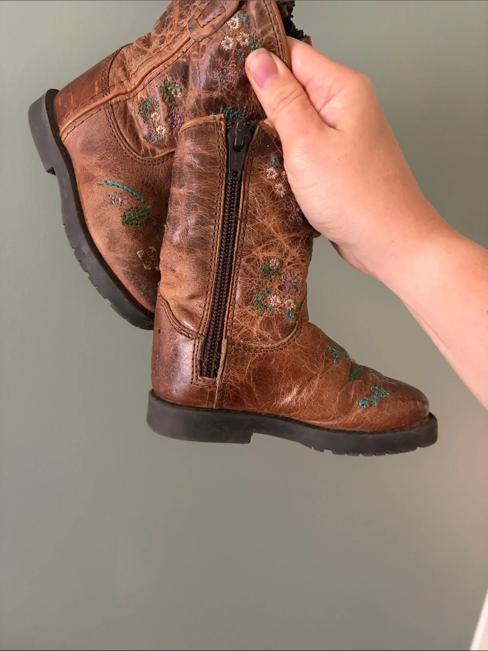 N/A brown leather